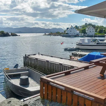 Holiday Home Mosterhamn *