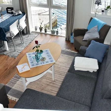 Holiday Home Mosterhamn *